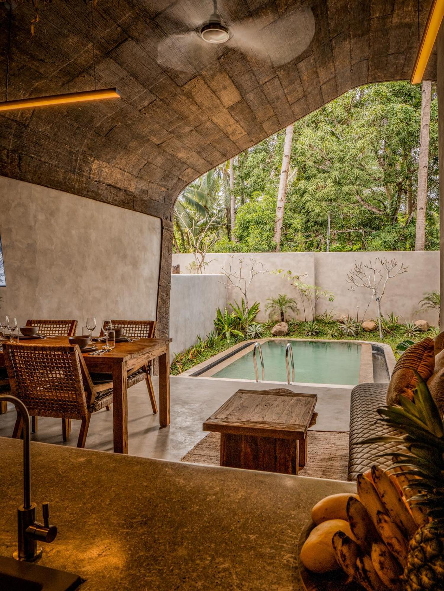 Diwatu Villas 爱妮岛 外观 照片